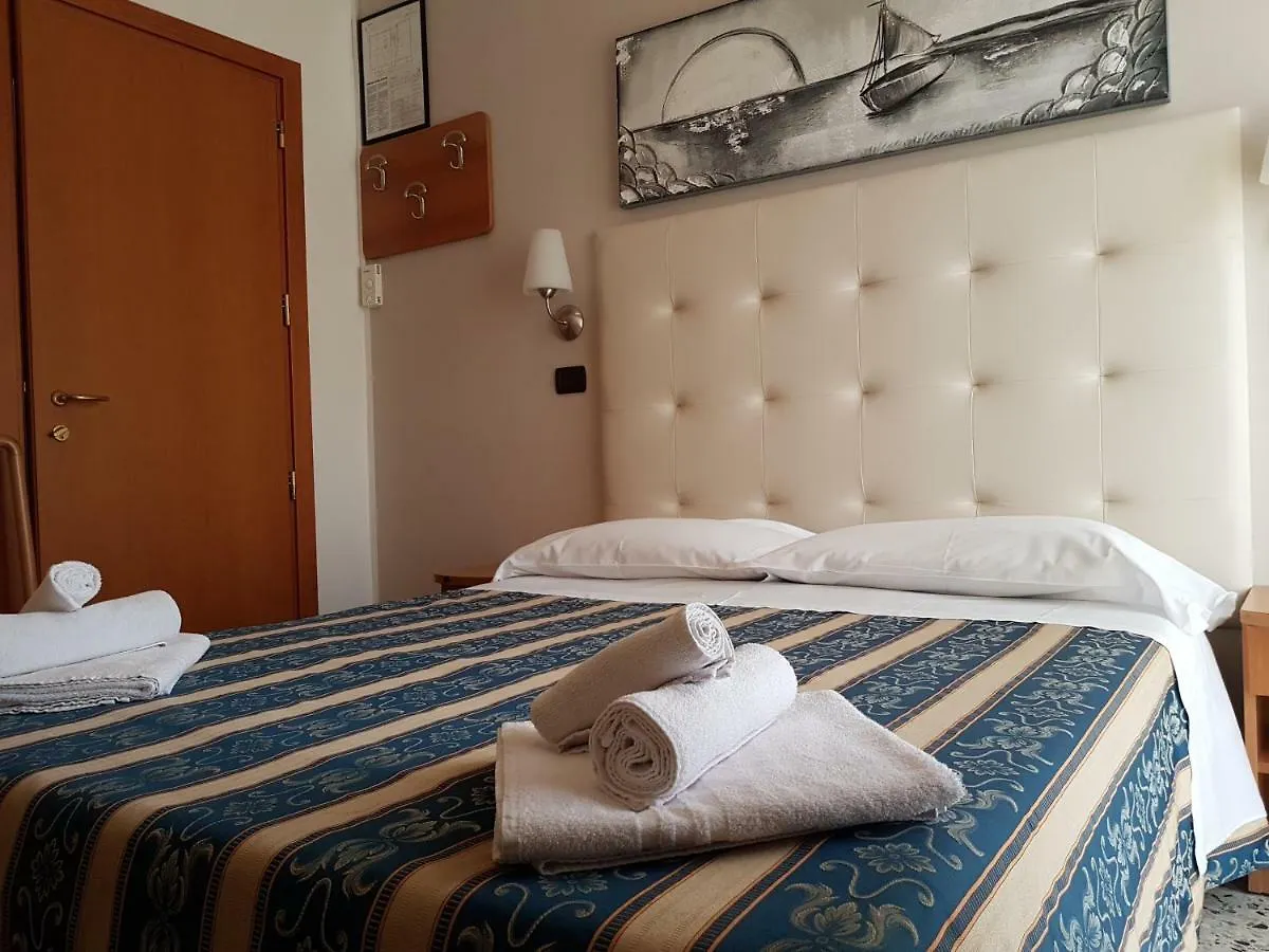 Hotel Bridge Rimini 3*,